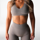 Top deportivo Taupe Core